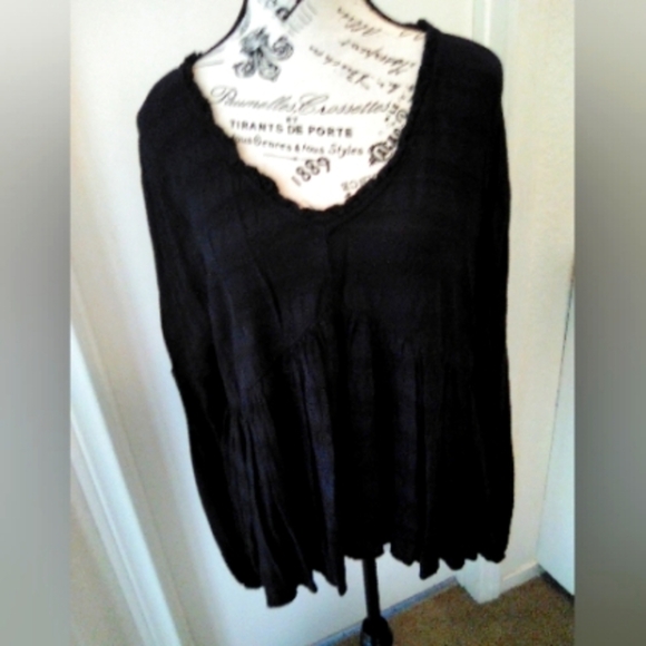 Time and Tru Tops - Bohemian flowy black top